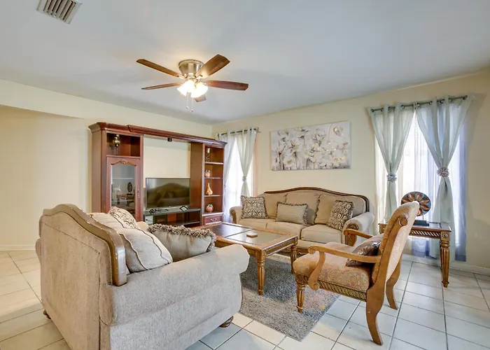 New Orleans Escape Near Theme Parks And Downtown!