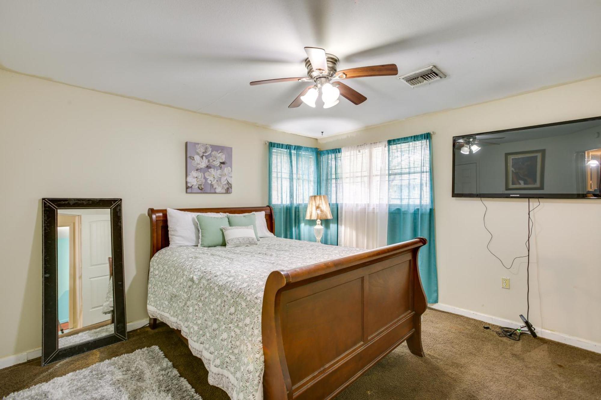 Holiday home Escape Near Theme Parks And Downtown! *